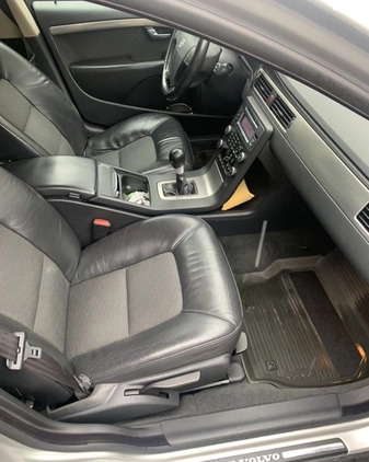Volvo V70 cena 24500 przebieg: 280353, rok produkcji 2008 z Augustów małe 232